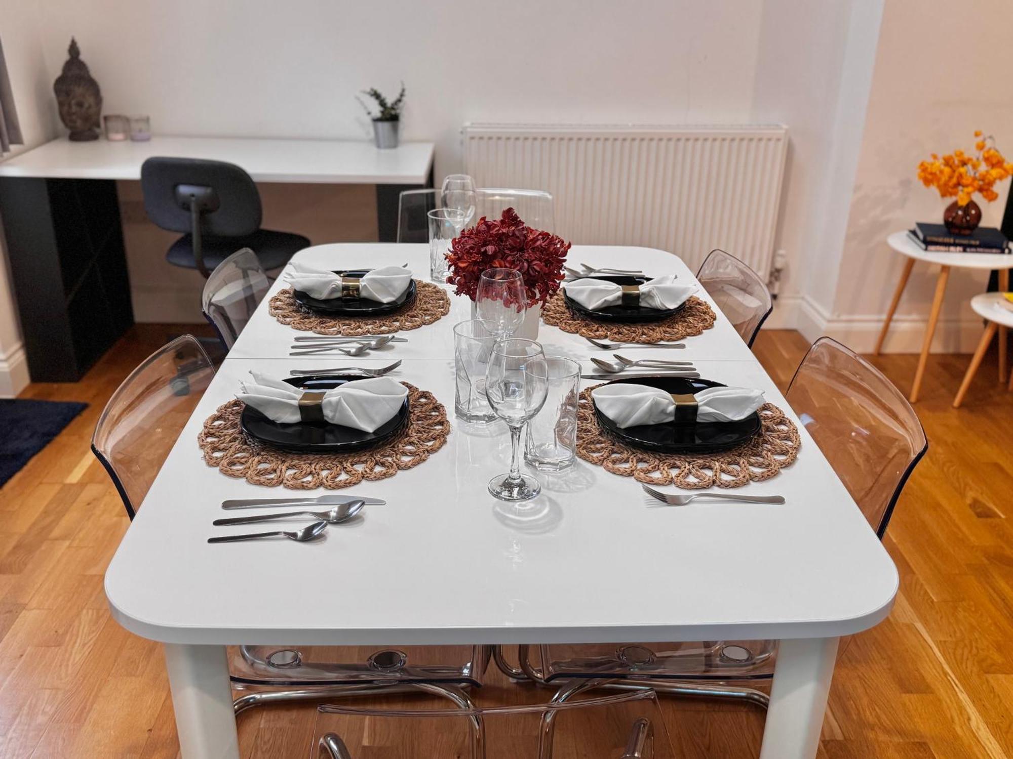Modern 1-Bed Apt 30Min To Central London & Parking Kültér fotó