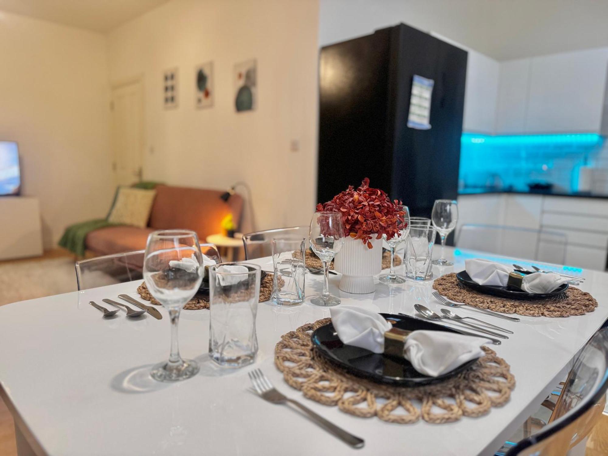Modern 1-Bed Apt 30Min To Central London & Parking Kültér fotó