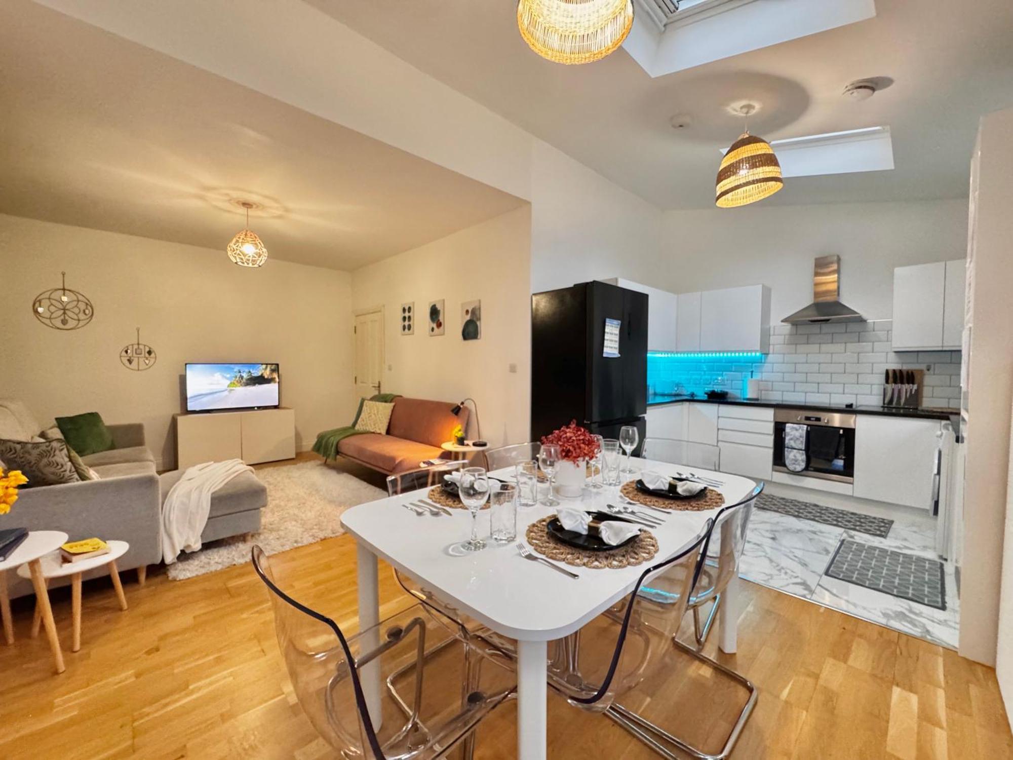 Modern 1-Bed Apt 30Min To Central London & Parking Kültér fotó
