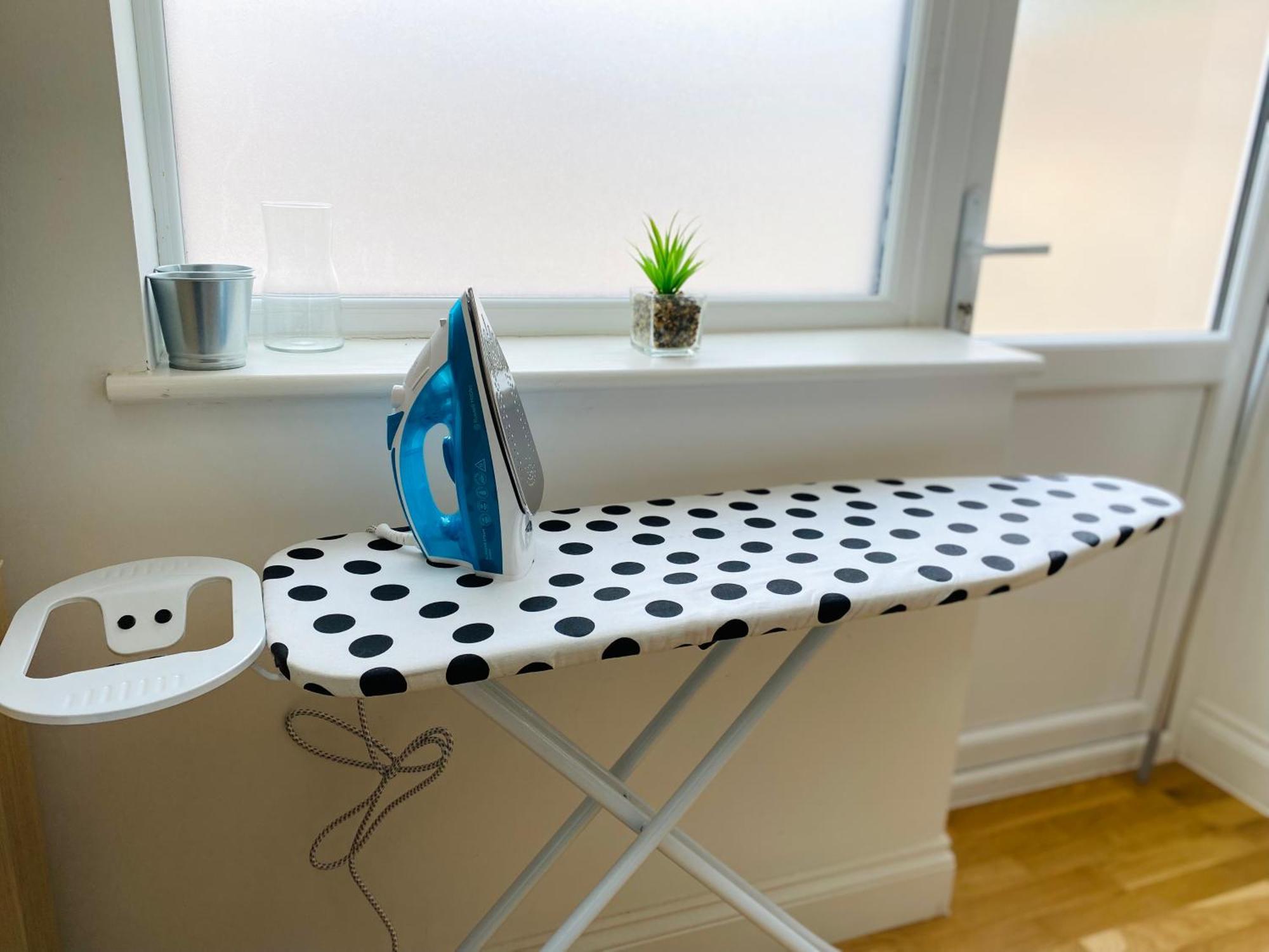 Modern 1-Bed Apt 30Min To Central London & Parking Kültér fotó