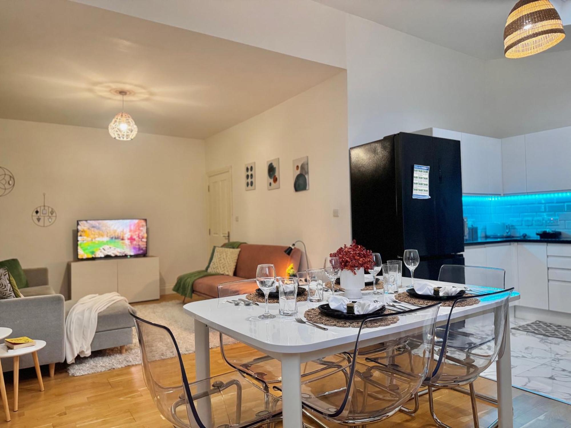 Modern 1-Bed Apt 30Min To Central London & Parking Kültér fotó