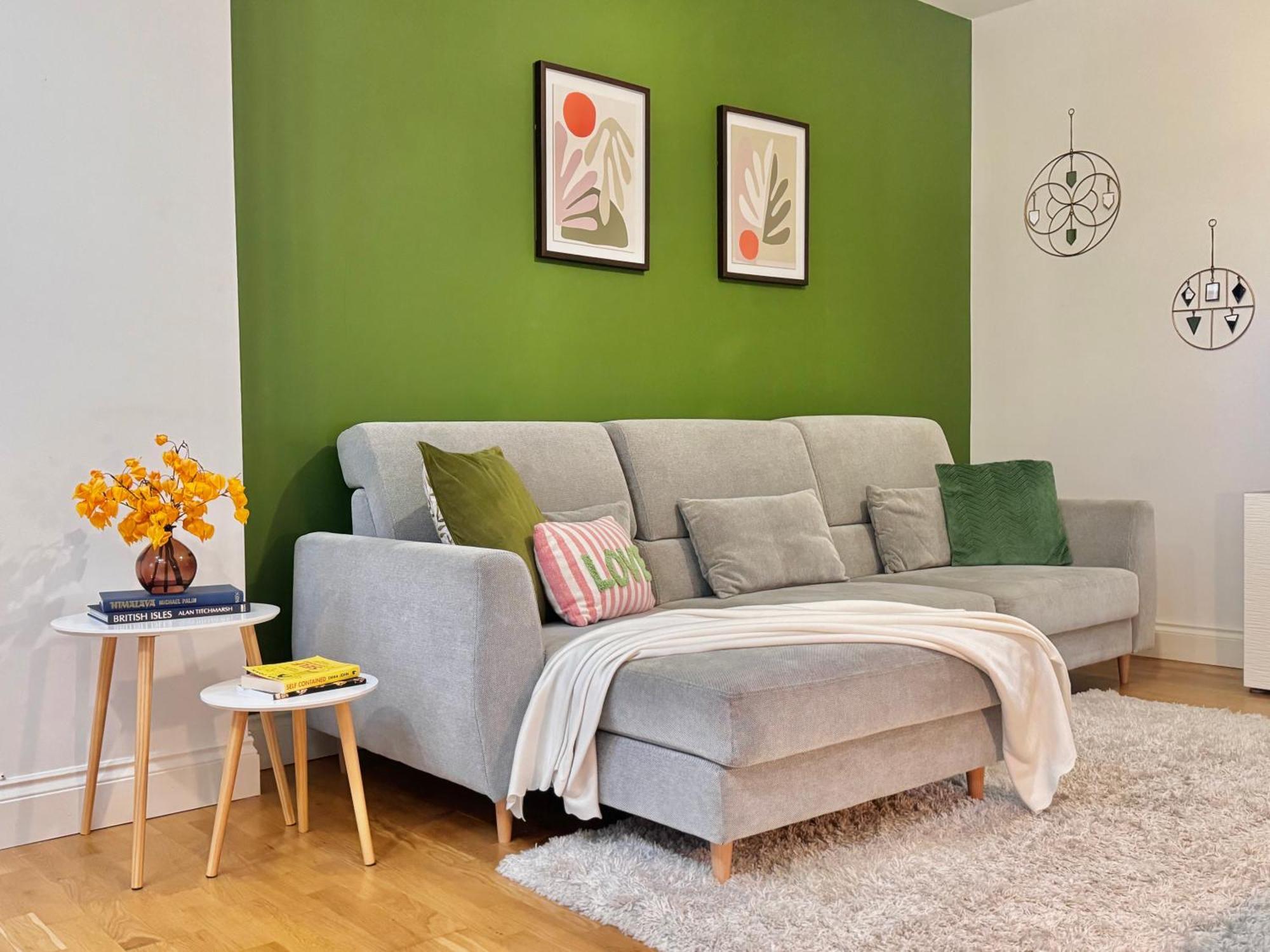 Modern 1-Bed Apt 30Min To Central London & Parking Kültér fotó